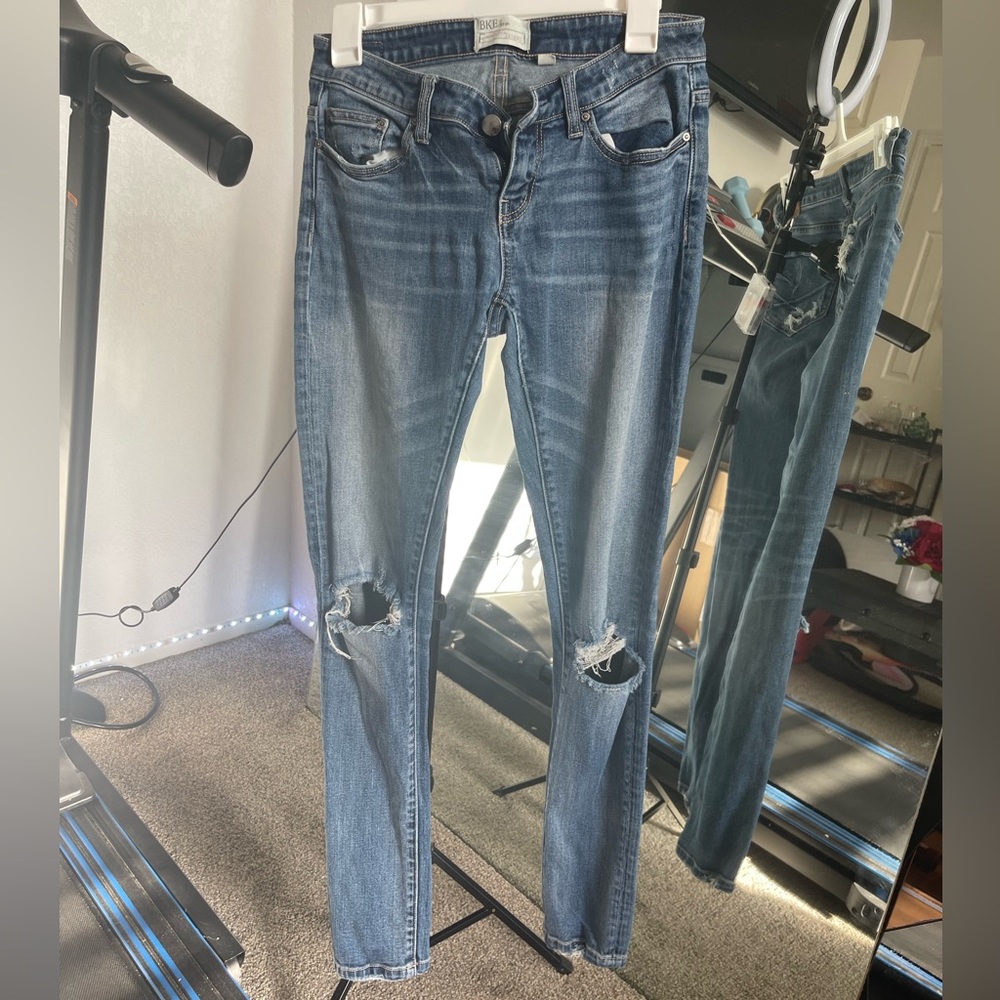 BKE distressed skinny jeans size 26